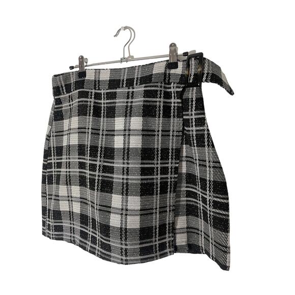 Women's plaid Mini Skirt Black + white | Medium / Large - Picture 2 of 6